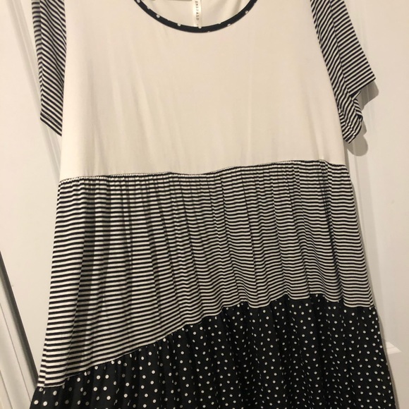 Dresses & Skirts - Dress